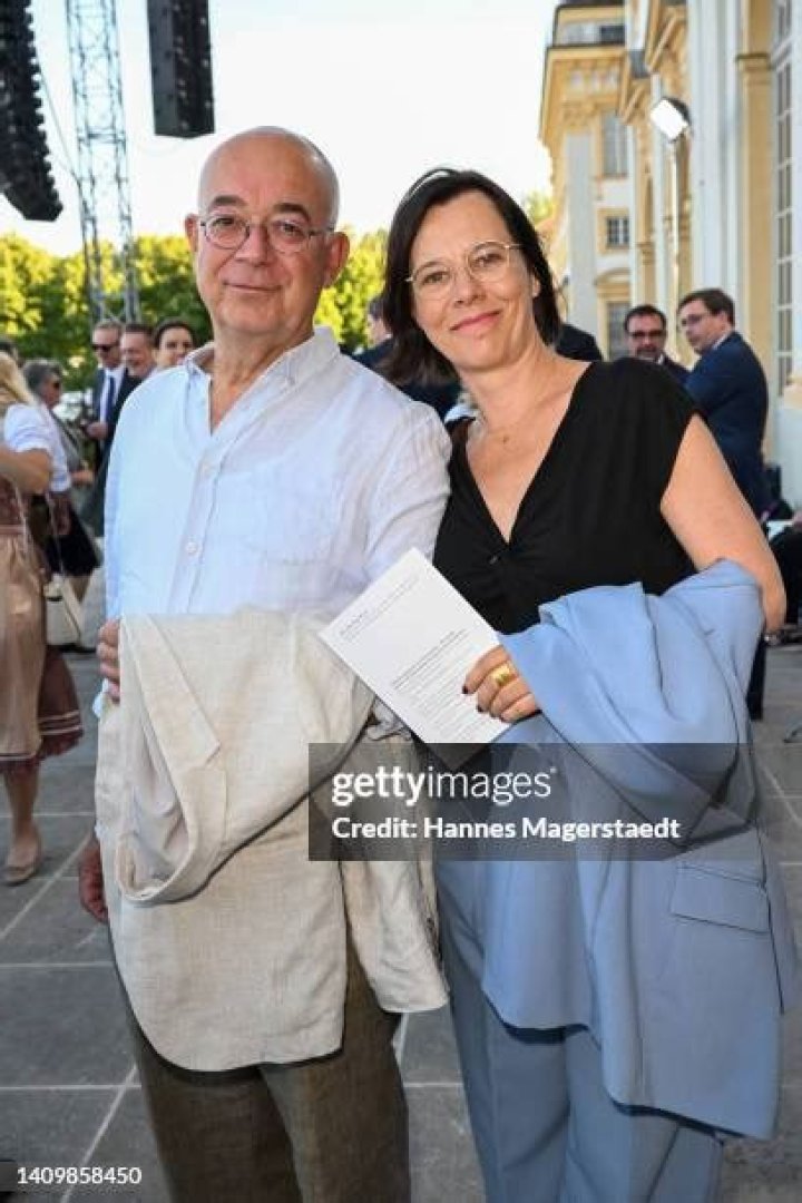 Alexander Duda Net Worth