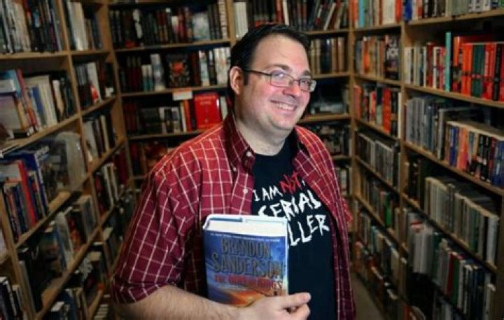 Brandon Sanderson Net Worth