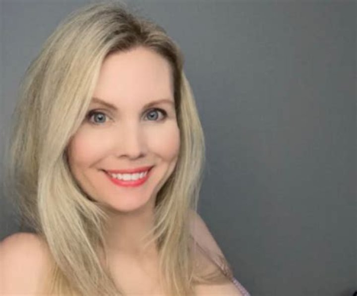 Carly Johnston Net Worth