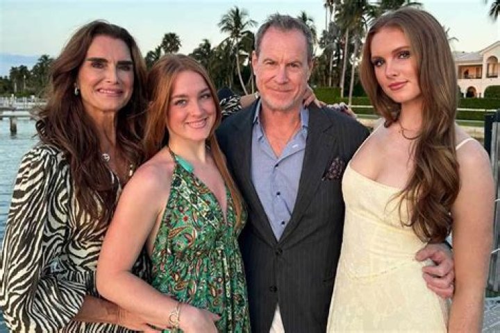 Chris Henchy Net Worth: Career, Family, Age, Income, Wiki, Bio, All You Need to Know - SarkariResult