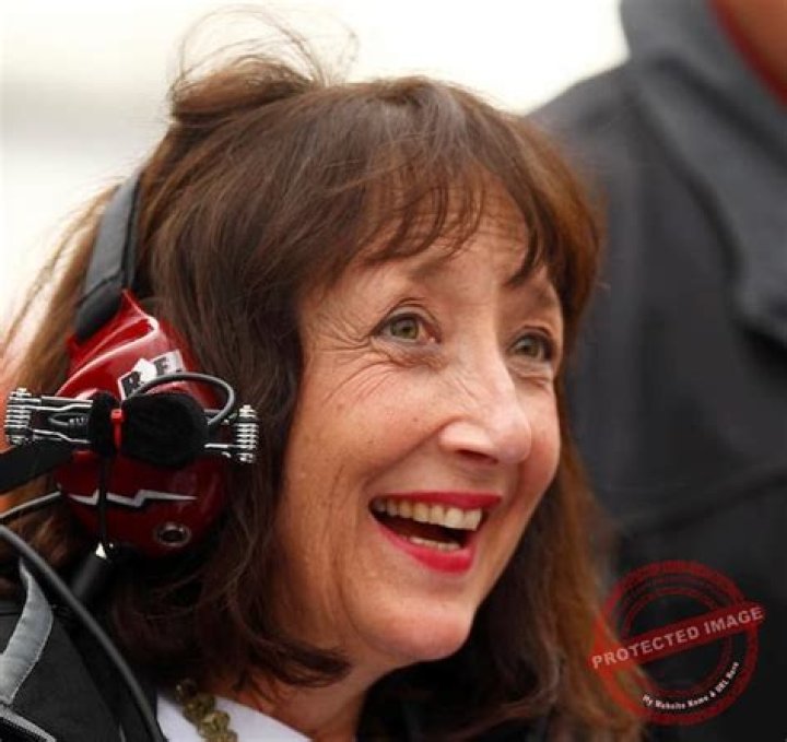 Claire Lang Net Worth