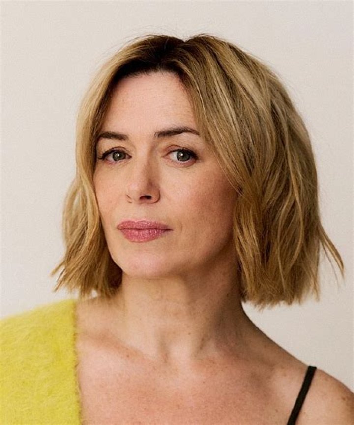 Eve Myles Net Worth