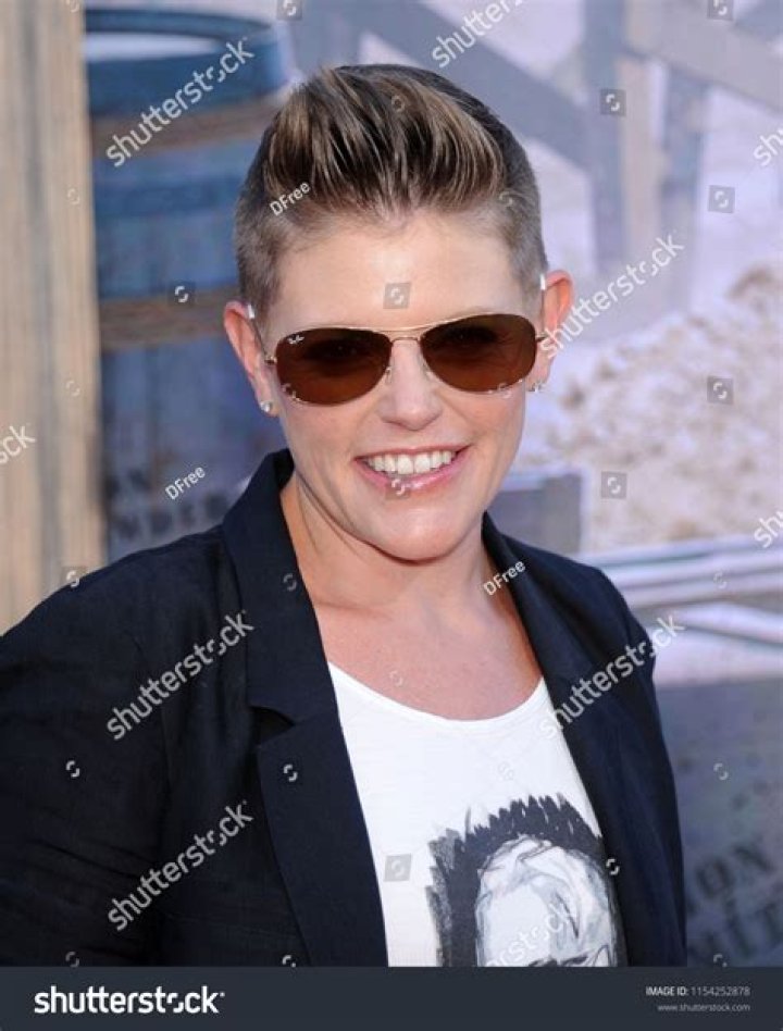 Is Natalie Maines Pregnant? Natalie Maines Husband, Age, Career and More