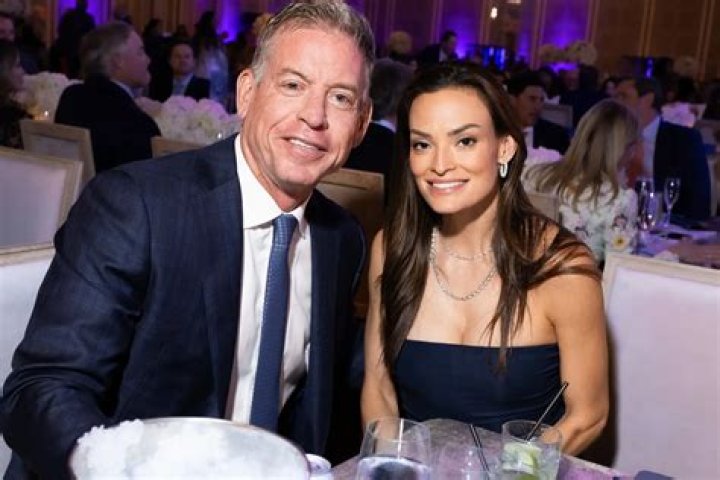 Is Troy Aikman Daughter A Volleyball Player? Ally Aikman Age and Hall Of Fame Pictures