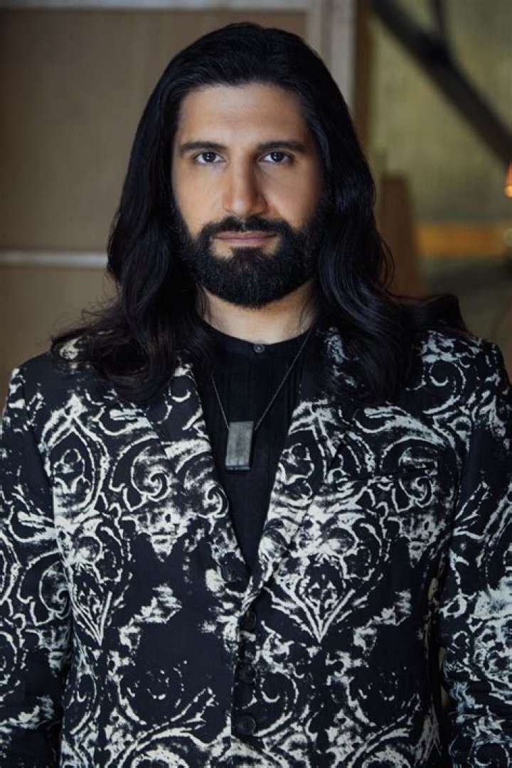 Kayvan Novak Ethnicity : Biography, Net worth, Age, Family & More details - SarkariResult