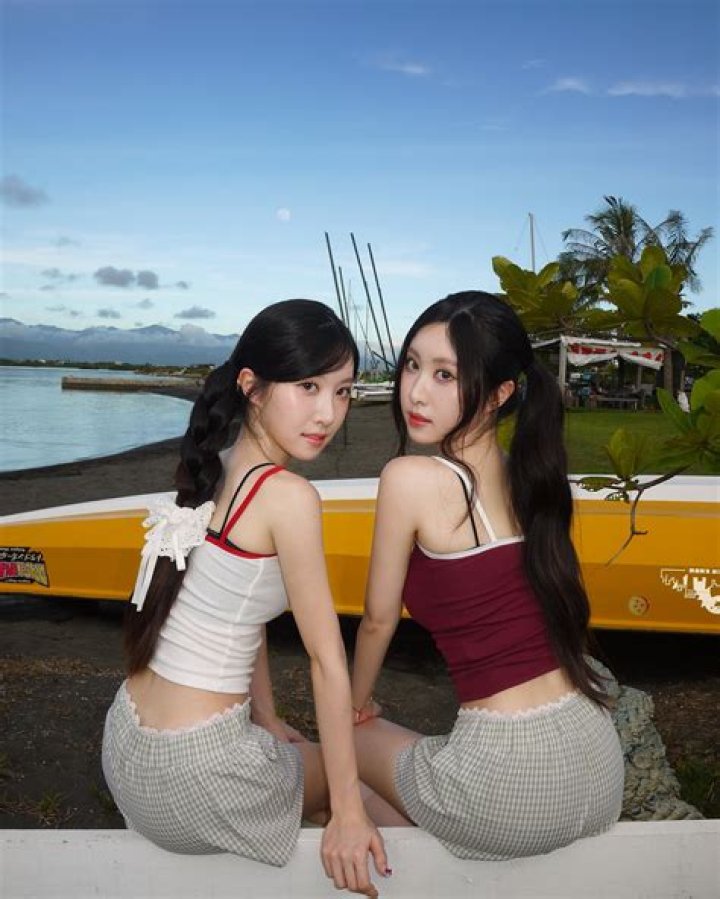 Mandy Sandy&Mandy