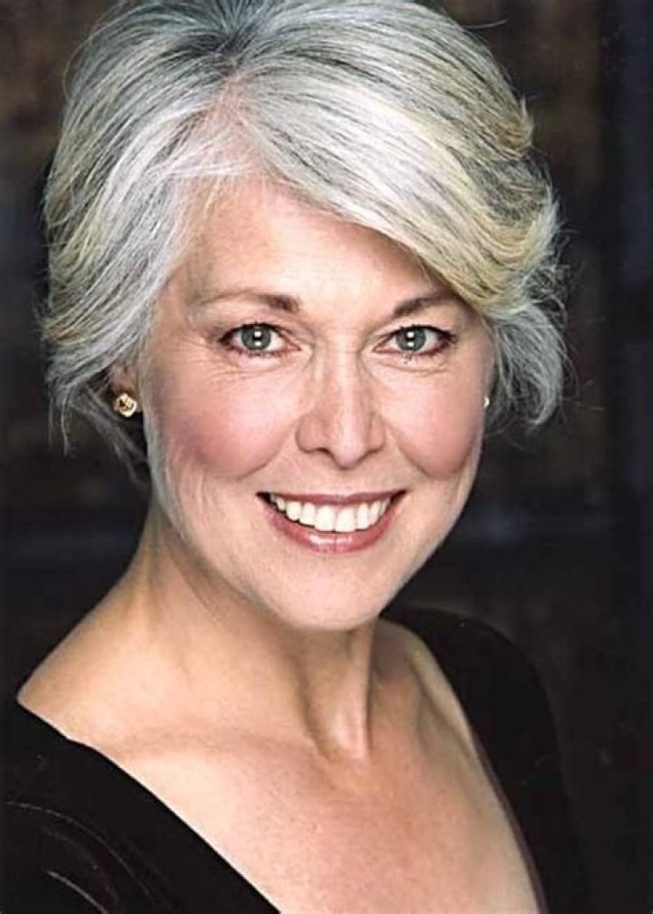 Mary Linda Phillips Net Worth