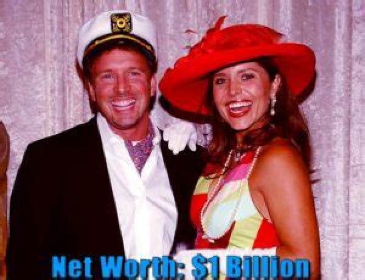 Mindy Burbano Net Worth