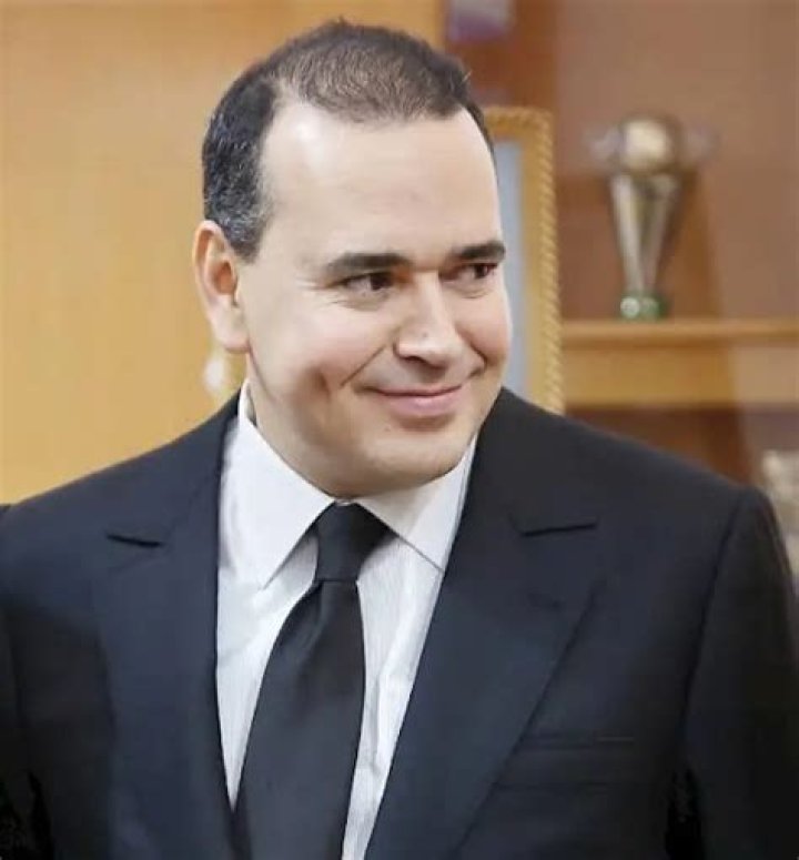 Mounir Mhamdi Net Worth