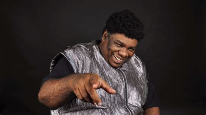 Serjão Loroza Net Worth