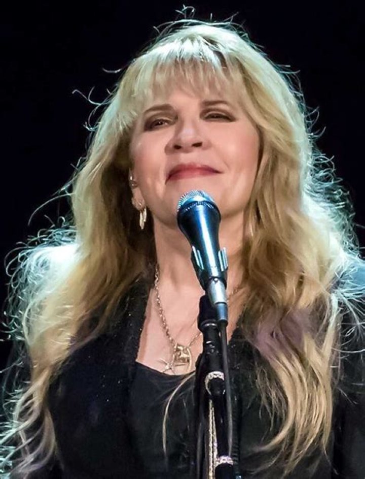 Stevie Vallance Net Worth