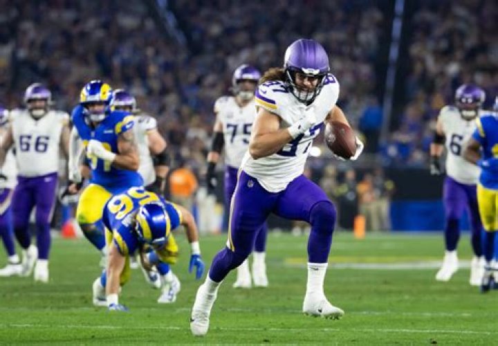 T. J. Hockenson Net Worth in 2023 : Details About Movie, Career, Home, Age, Income - SarkariResult