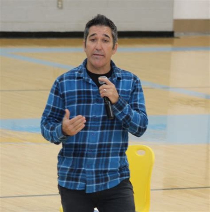 Tom Gilles